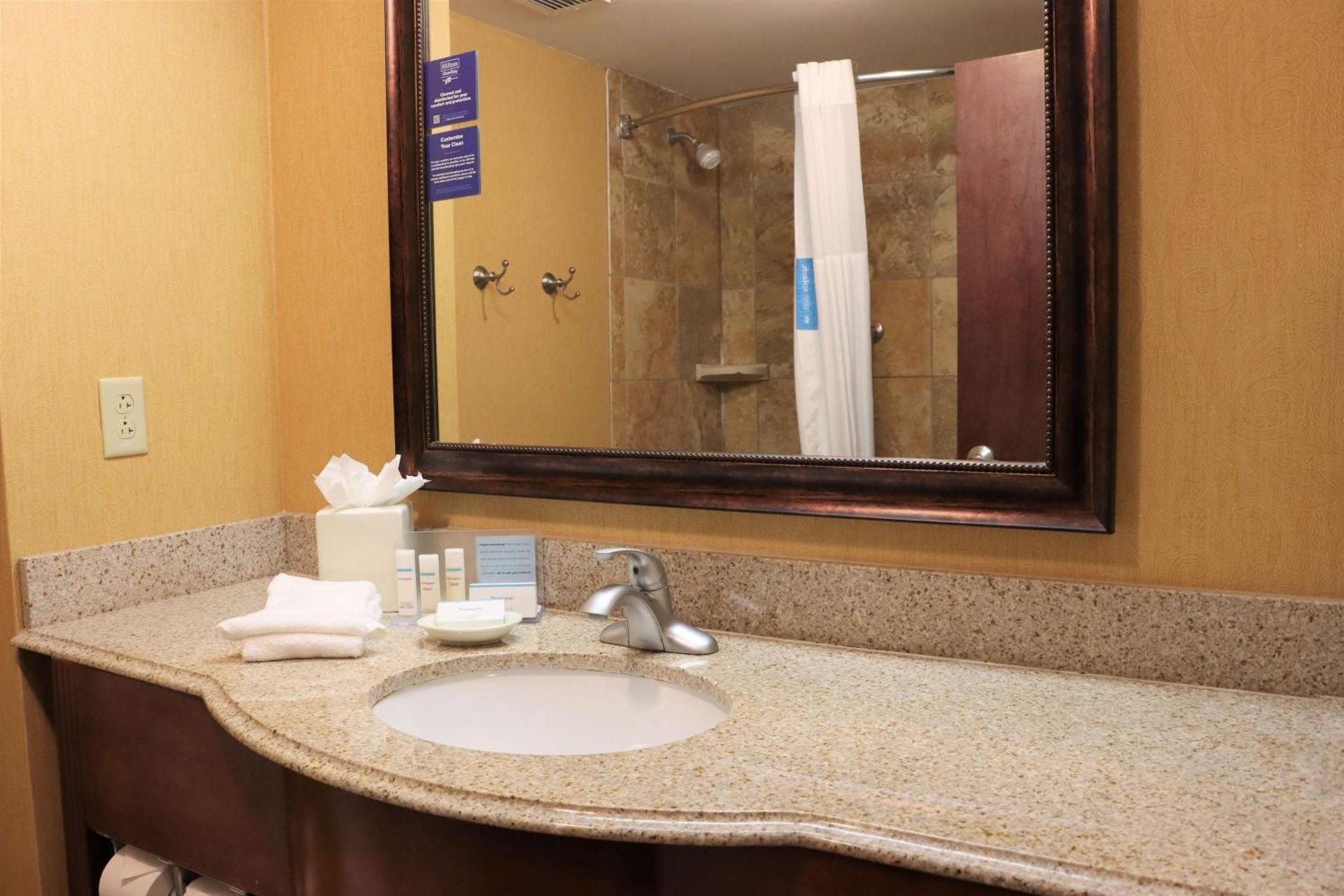 Hampton Inn & Suites תיבודו מראה חיצוני תמונה