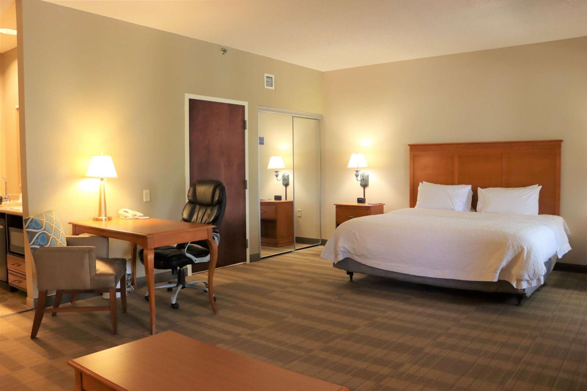 Hampton Inn & Suites תיבודו מראה חיצוני תמונה