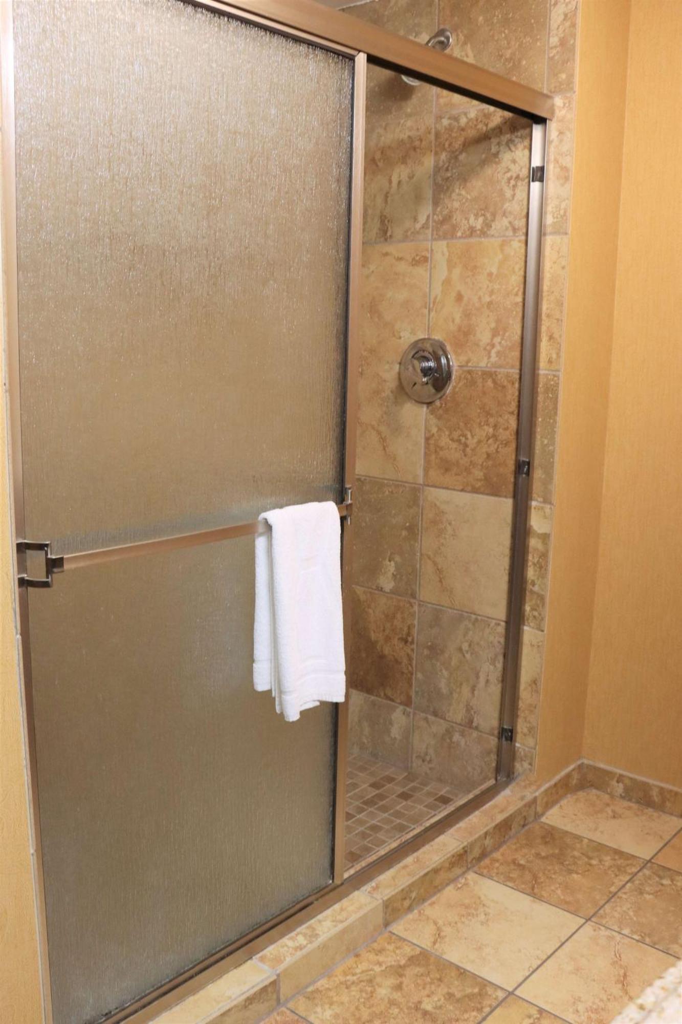 Hampton Inn & Suites תיבודו מראה חיצוני תמונה