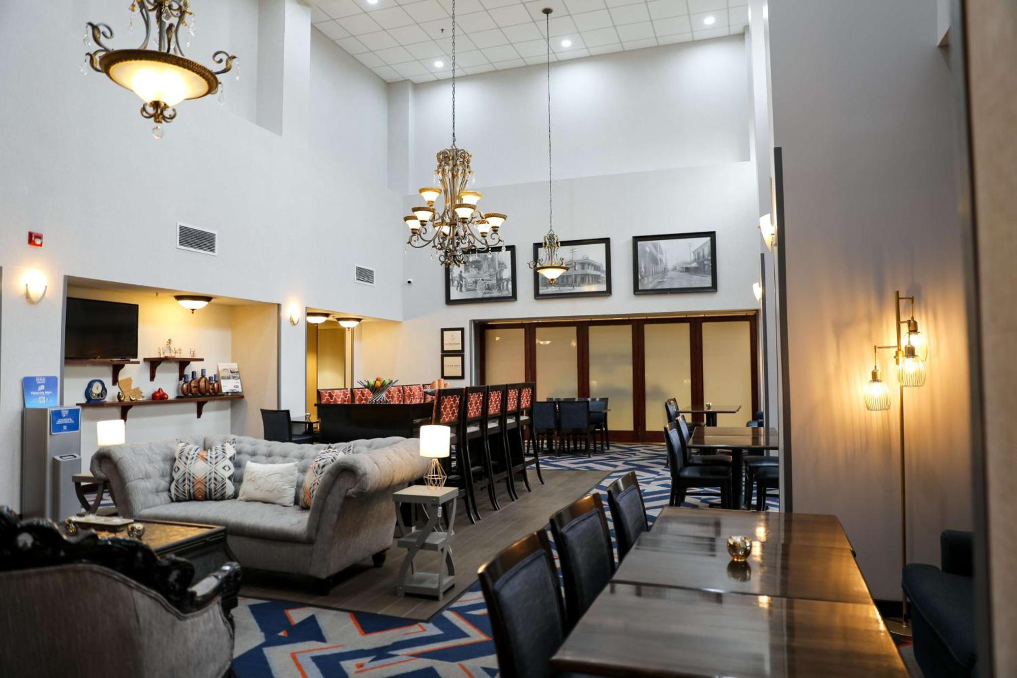 Hampton Inn & Suites תיבודו מראה חיצוני תמונה