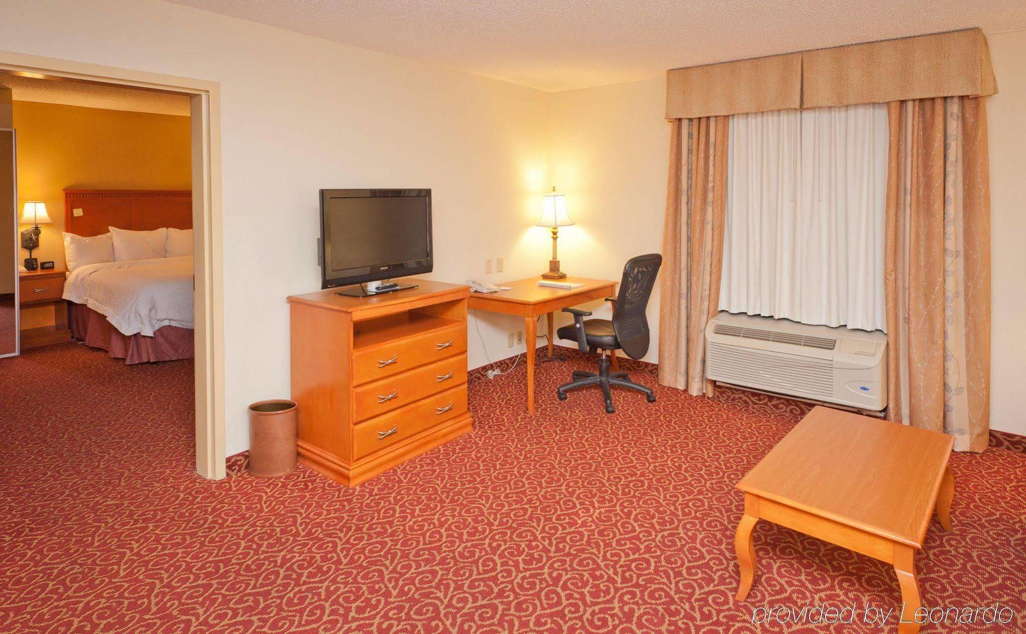 Hampton Inn & Suites תיבודו מראה חיצוני תמונה